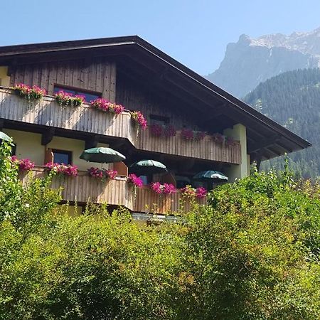 Gaestehaus Schoeneweiss Ehrwald Zewnętrze zdjęcie