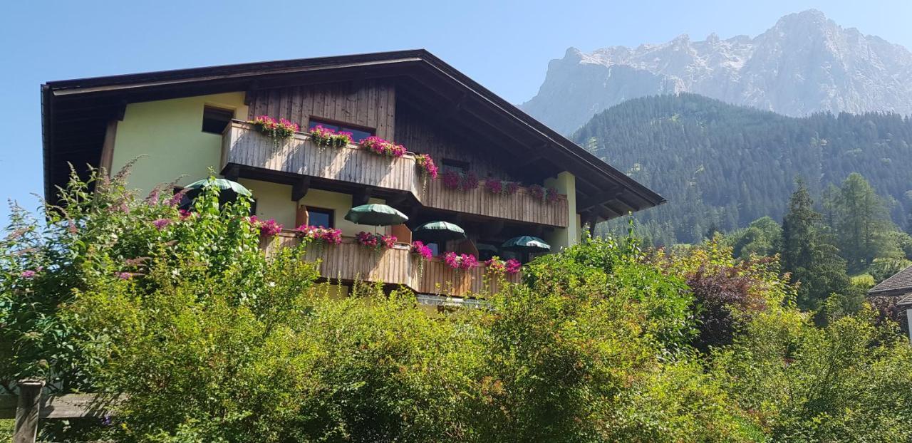 Gaestehaus Schoeneweiss Ehrwald Zewnętrze zdjęcie
